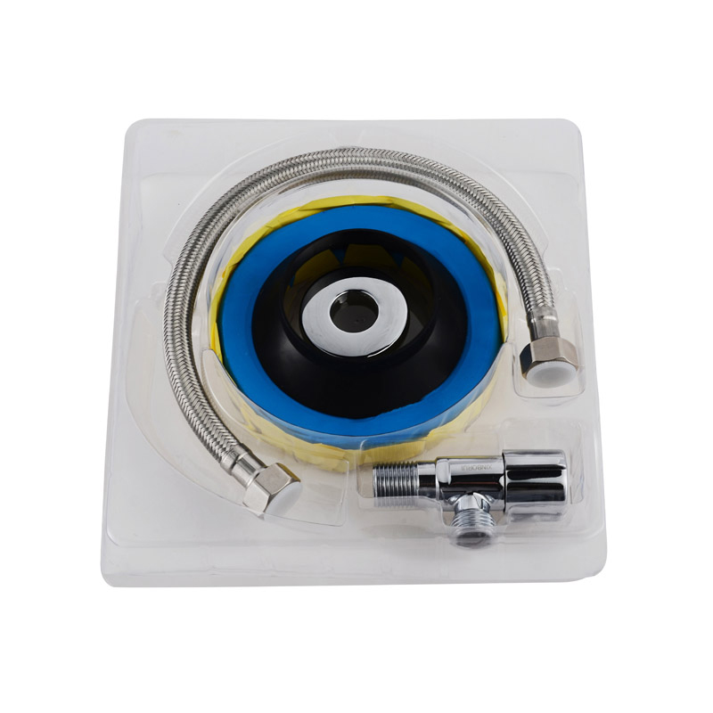 座厕安装三件套